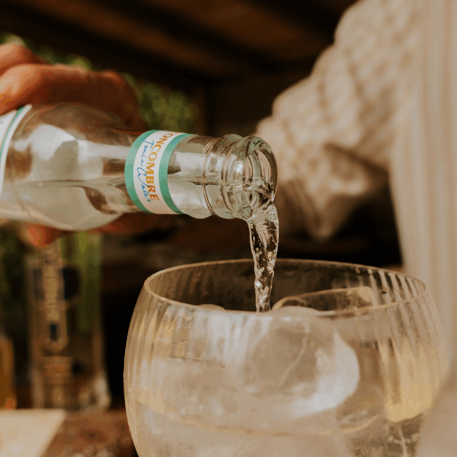 Cocktail Spritz St-Germain : frais et floral, parfait pour l'été et les soirées prolongées